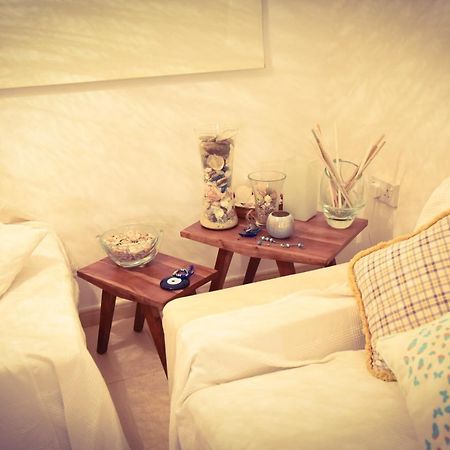 פרוטאראס Riverland Beach Villa מראה חיצוני תמונה