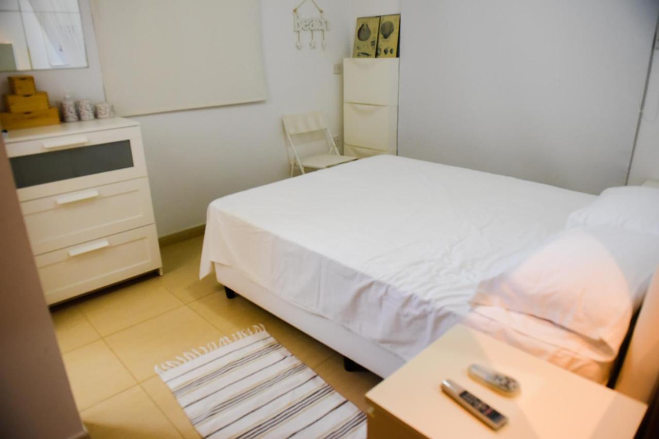 פרוטאראס Riverland Beach Villa מראה חיצוני תמונה