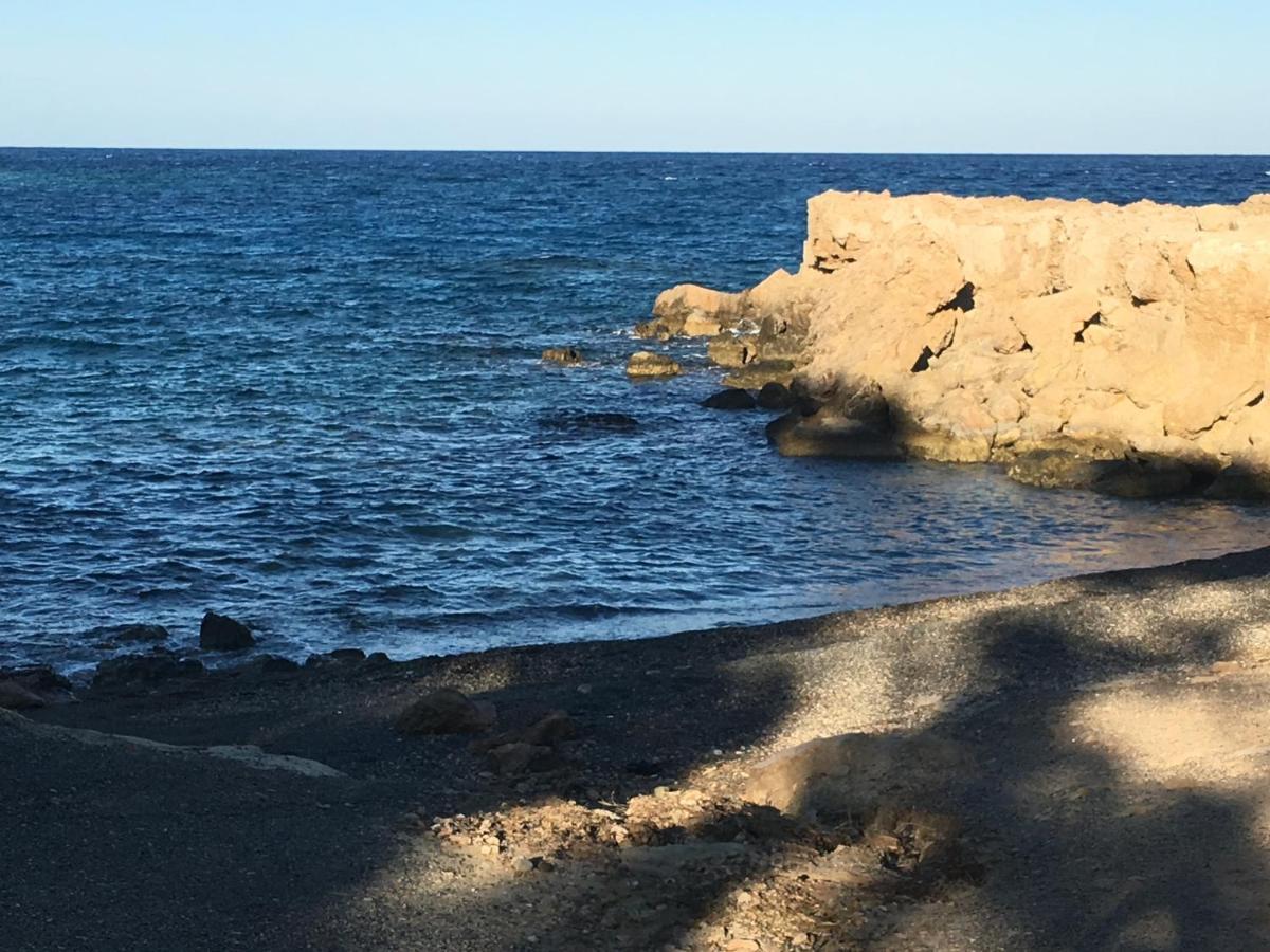 פרוטאראס Riverland Beach Villa מראה חיצוני תמונה