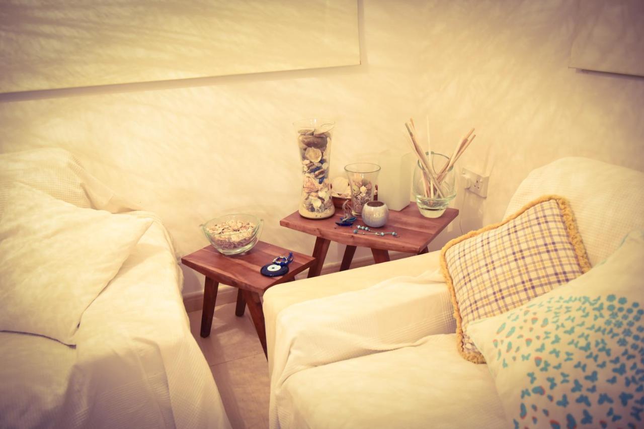 פרוטאראס Riverland Beach Villa מראה חיצוני תמונה