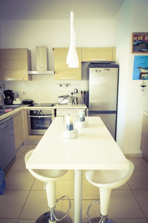 פרוטאראס Riverland Beach Villa מראה חיצוני תמונה