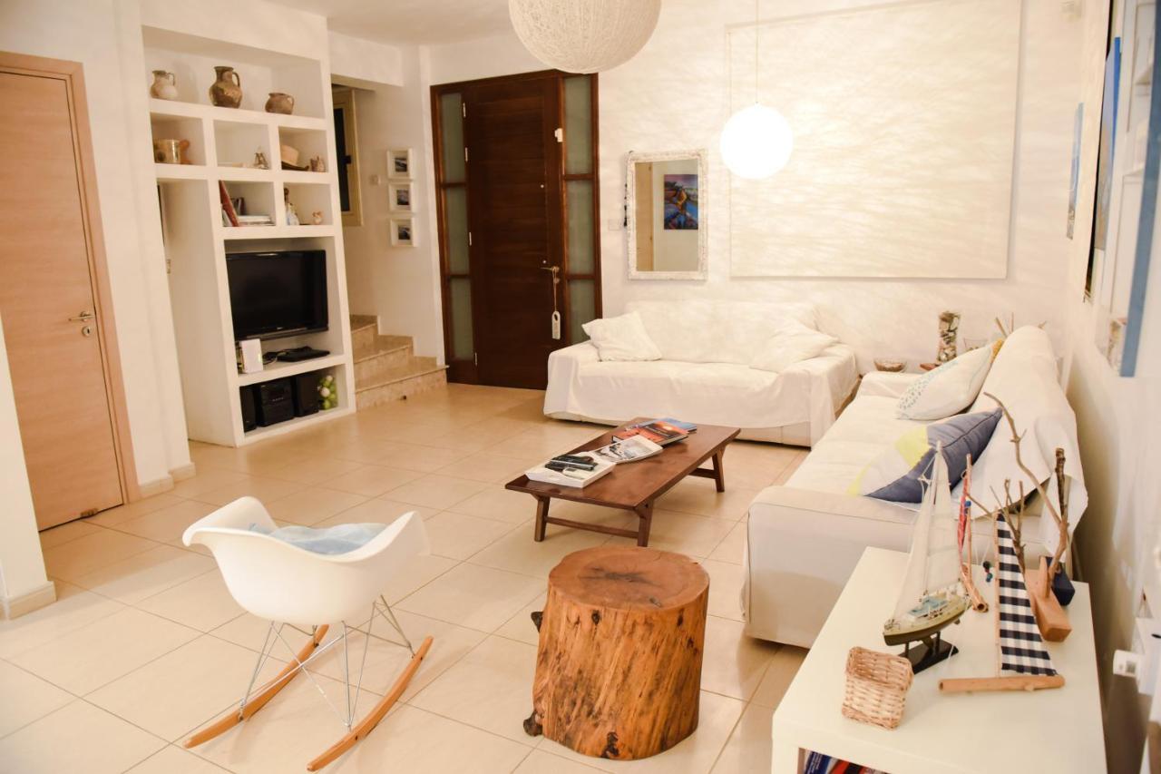 פרוטאראס Riverland Beach Villa מראה חיצוני תמונה