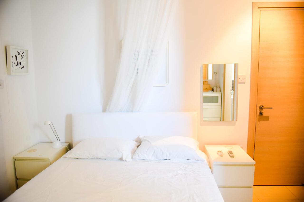 פרוטאראס Riverland Beach Villa מראה חיצוני תמונה