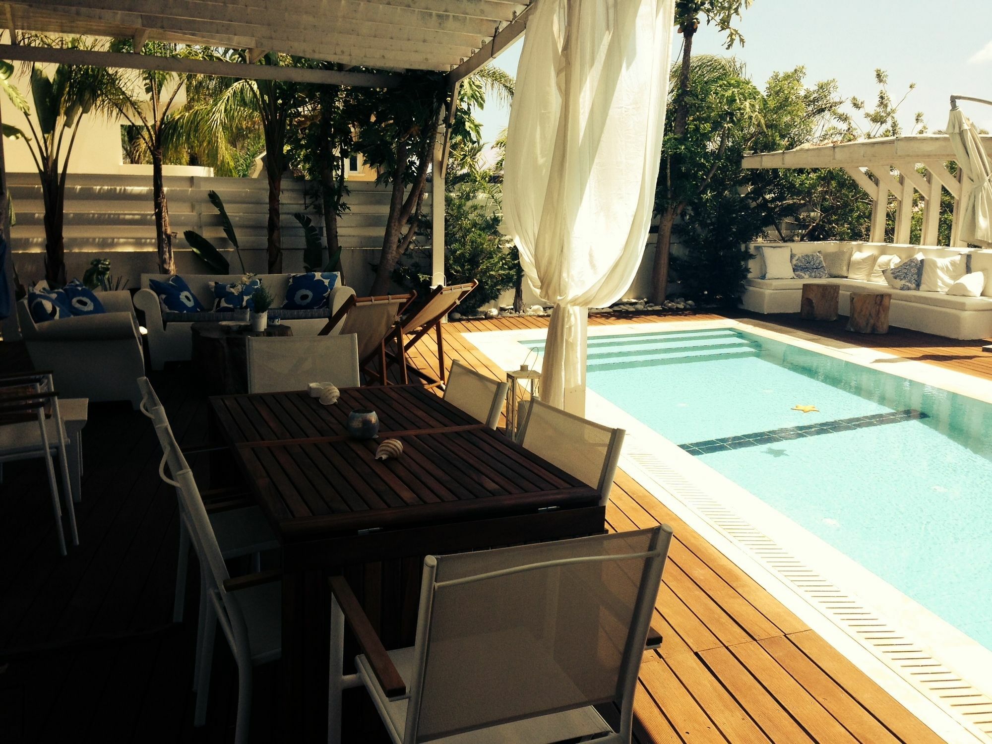 פרוטאראס Riverland Beach Villa מראה חיצוני תמונה